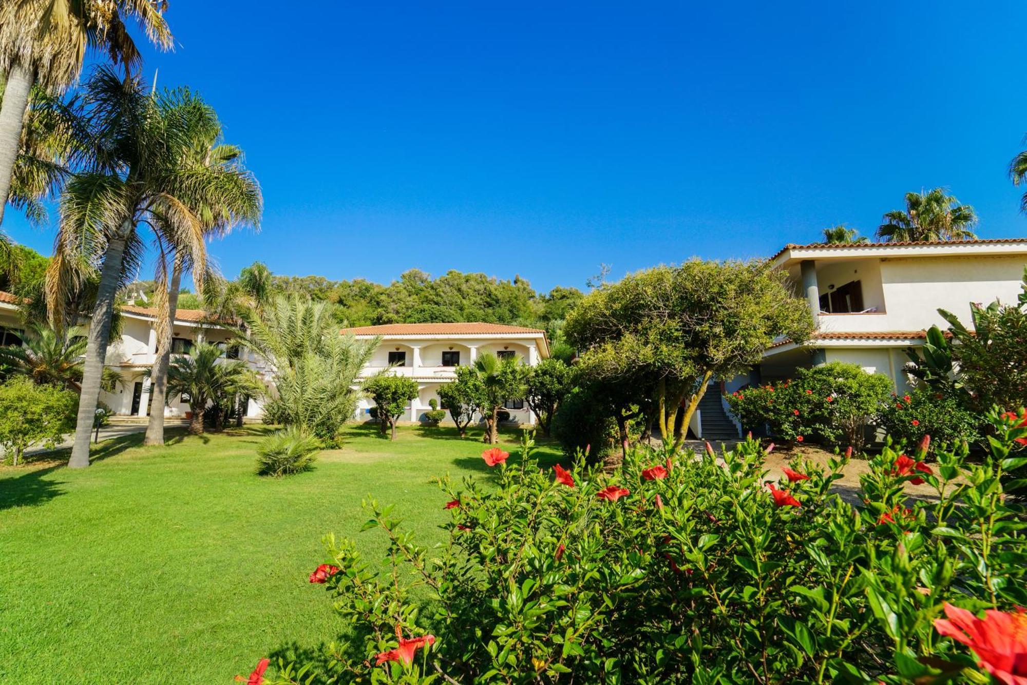 Villaggio Torre Ruffa Robinson Capo Vaticano Habitación foto