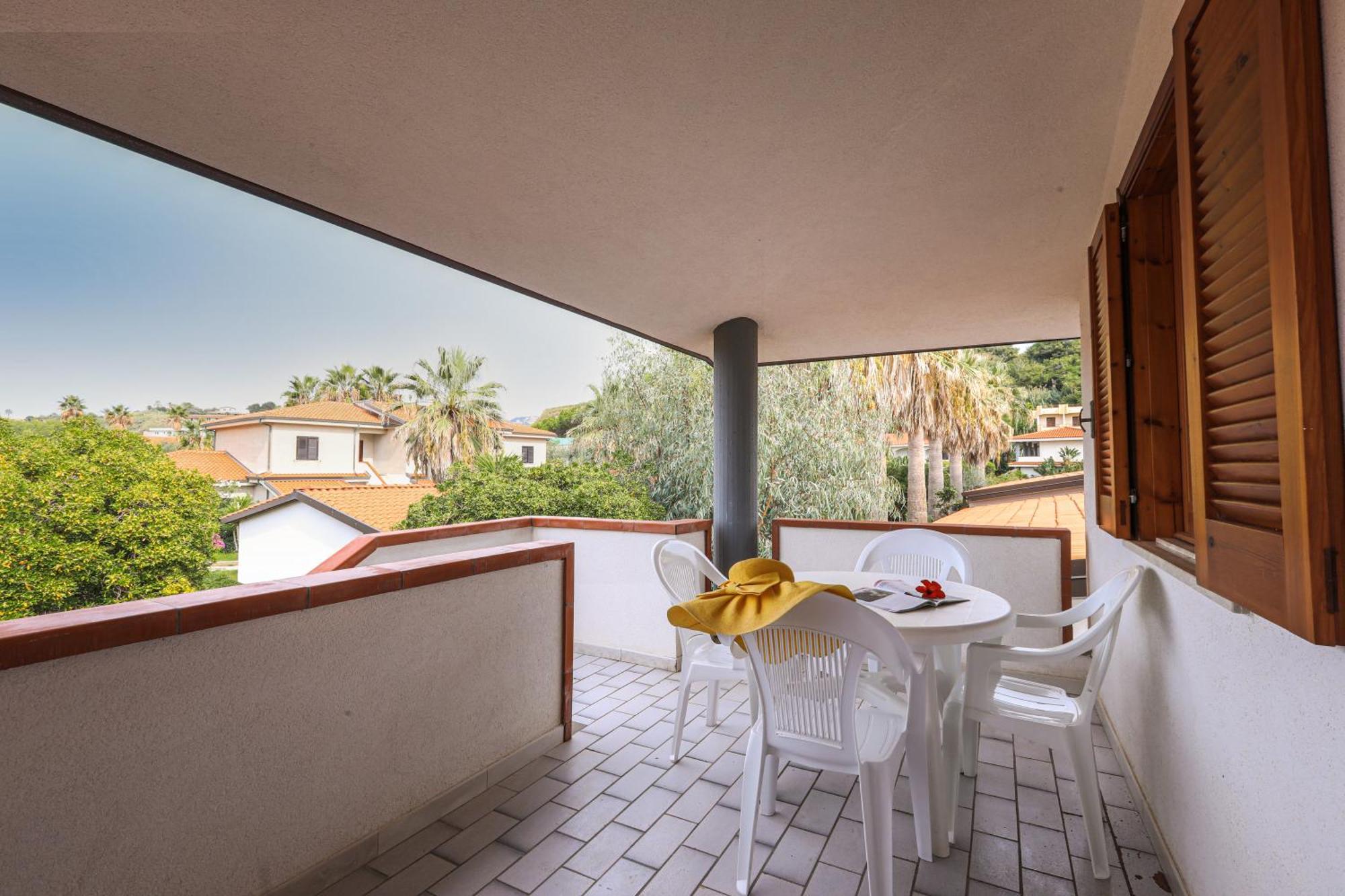 Villaggio Torre Ruffa Robinson Capo Vaticano Habitación foto