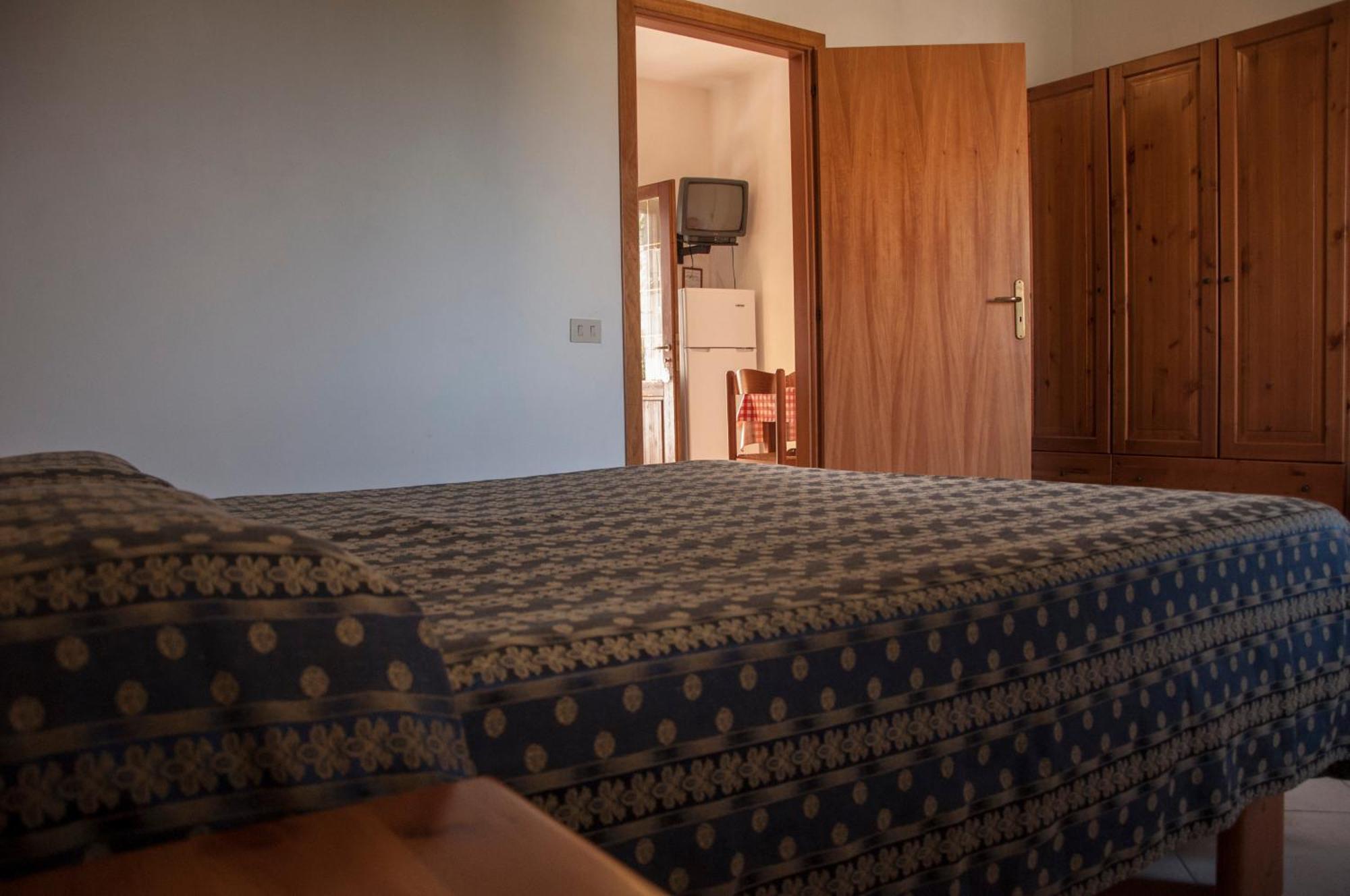 Villaggio Torre Ruffa Robinson Capo Vaticano Habitación foto
