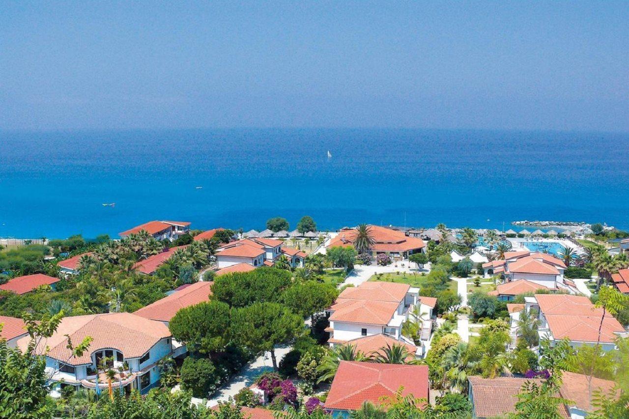 Villaggio Torre Ruffa Robinson Capo Vaticano Exterior foto